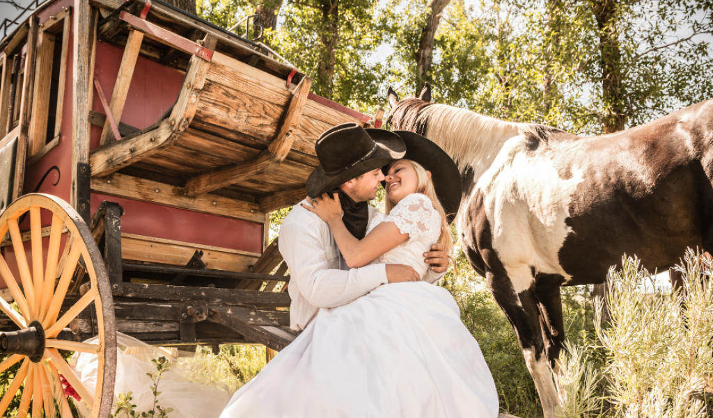 wedding couple in cowboy clothing