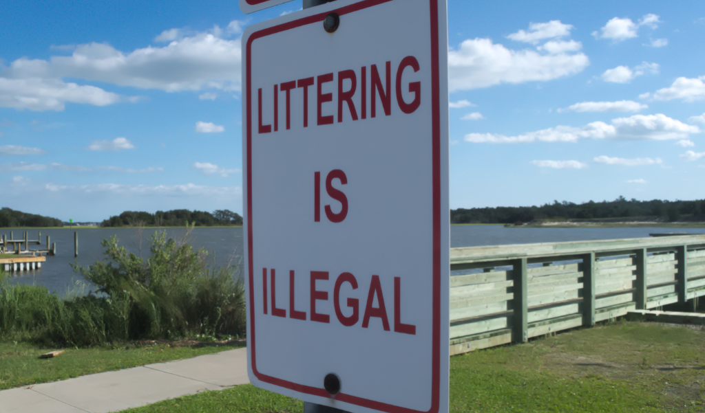 Sign Reads Littering is Illegal