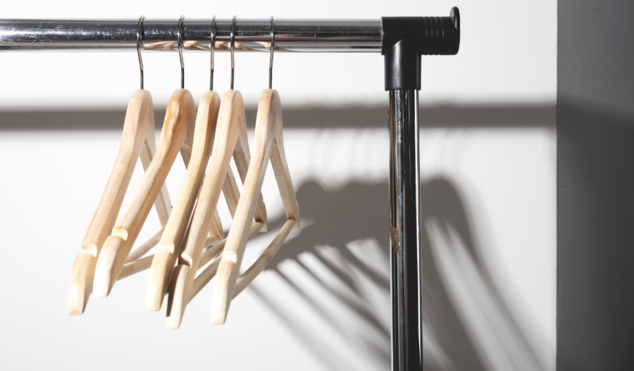 Rack of hangers with no clothes